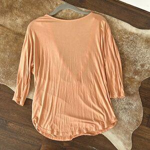 BKE 3/4 sleeve top EUC